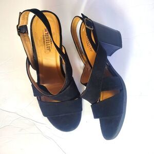 Seychelles Women's Ankle Strap Open Toed Black Cushioned Sandal Size 7